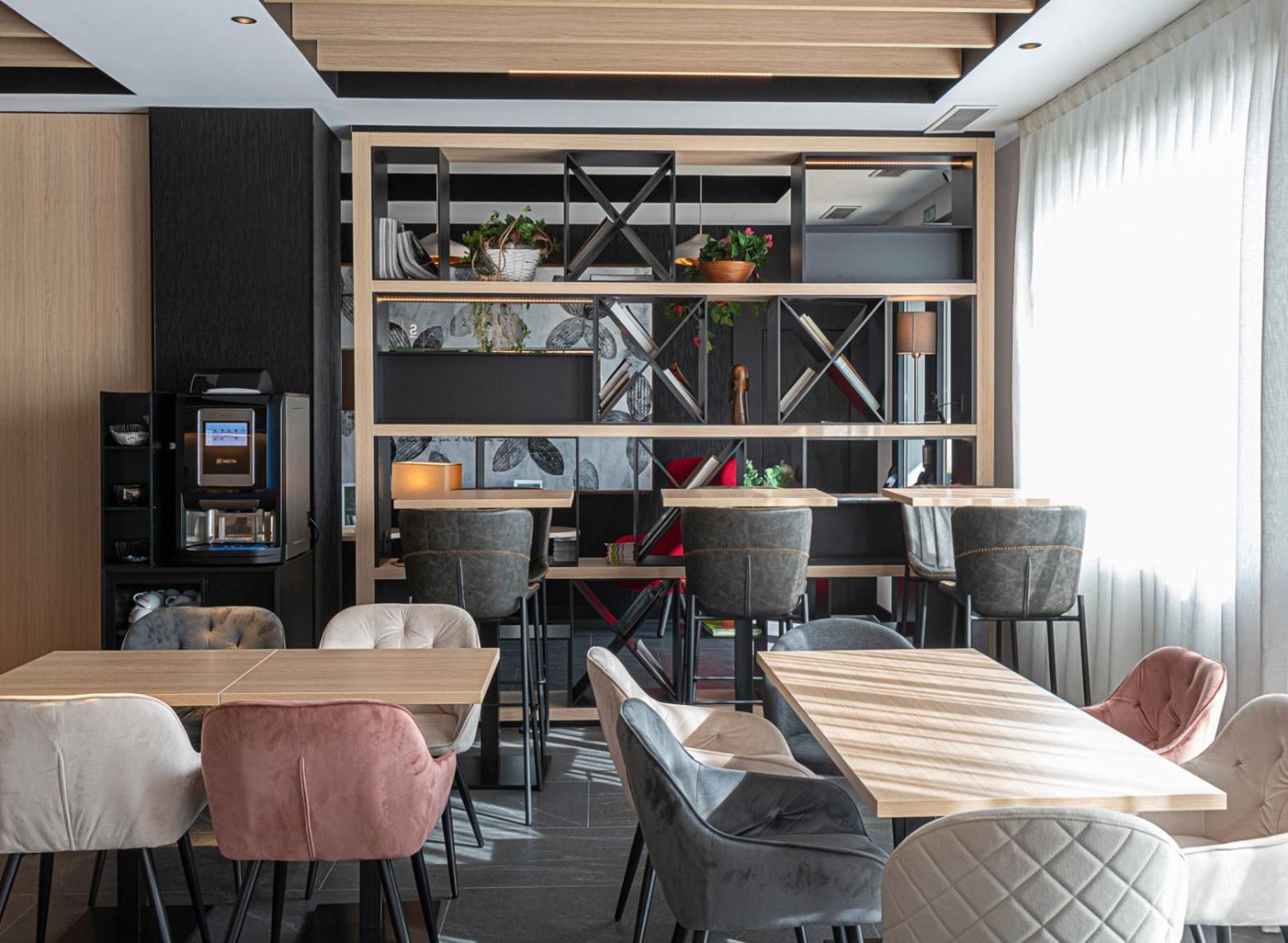 Sercotel Plana Suites La Vall d'Uixo ภายนอก รูปภาพ